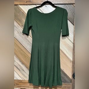 Green dress popular basics medium costume